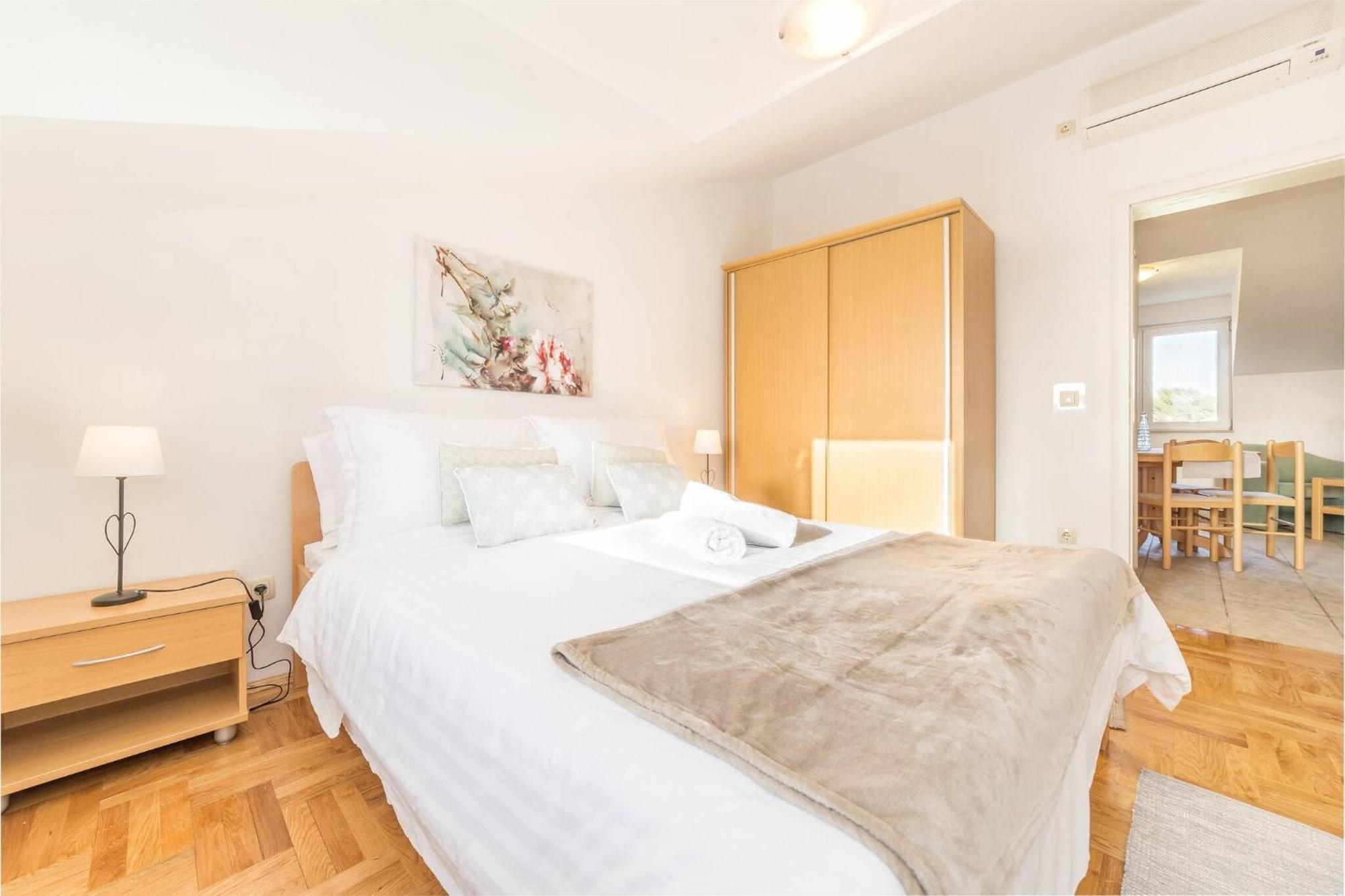 Nikol Apartment Vodice Exterior photo